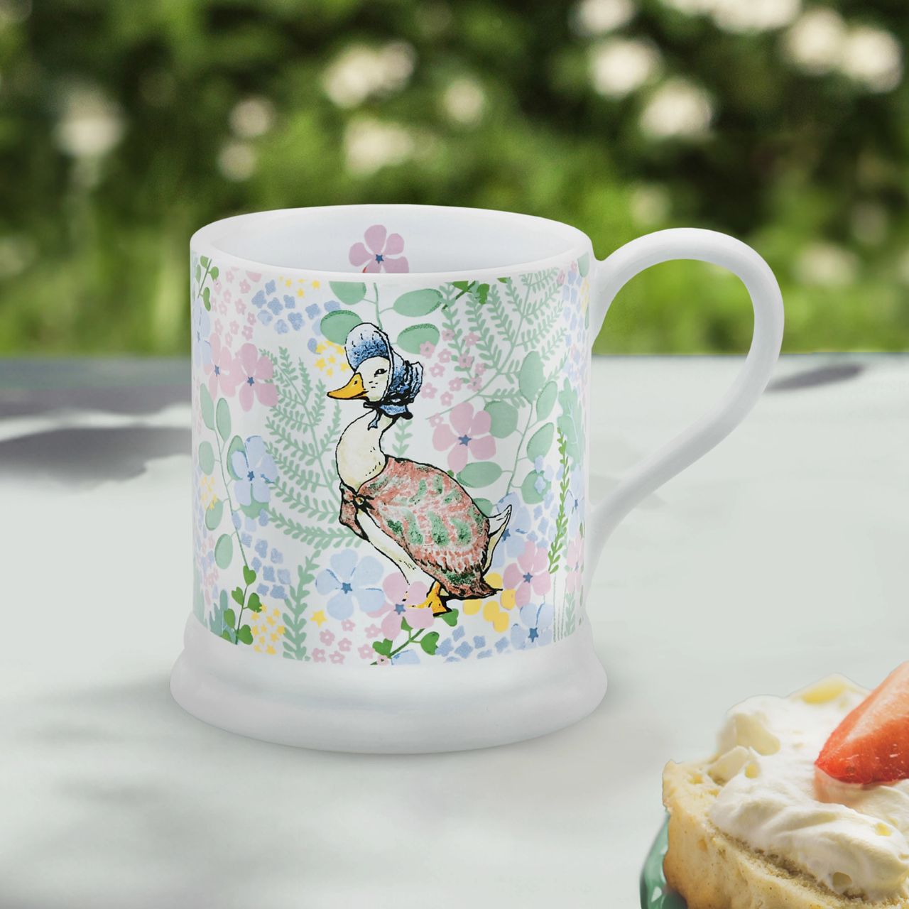 The English Garden collection combines high-quality practical products with Beatrix Potter's timeless characters. Designed in the UK, the range takes inspiration from the original Beatrix Potter illustrations to create beautifully stylish home decor and accessories. The English Garden Mug is a gorgeous piece of tableware and makes a stylish gift for Beatrix Potter fans.