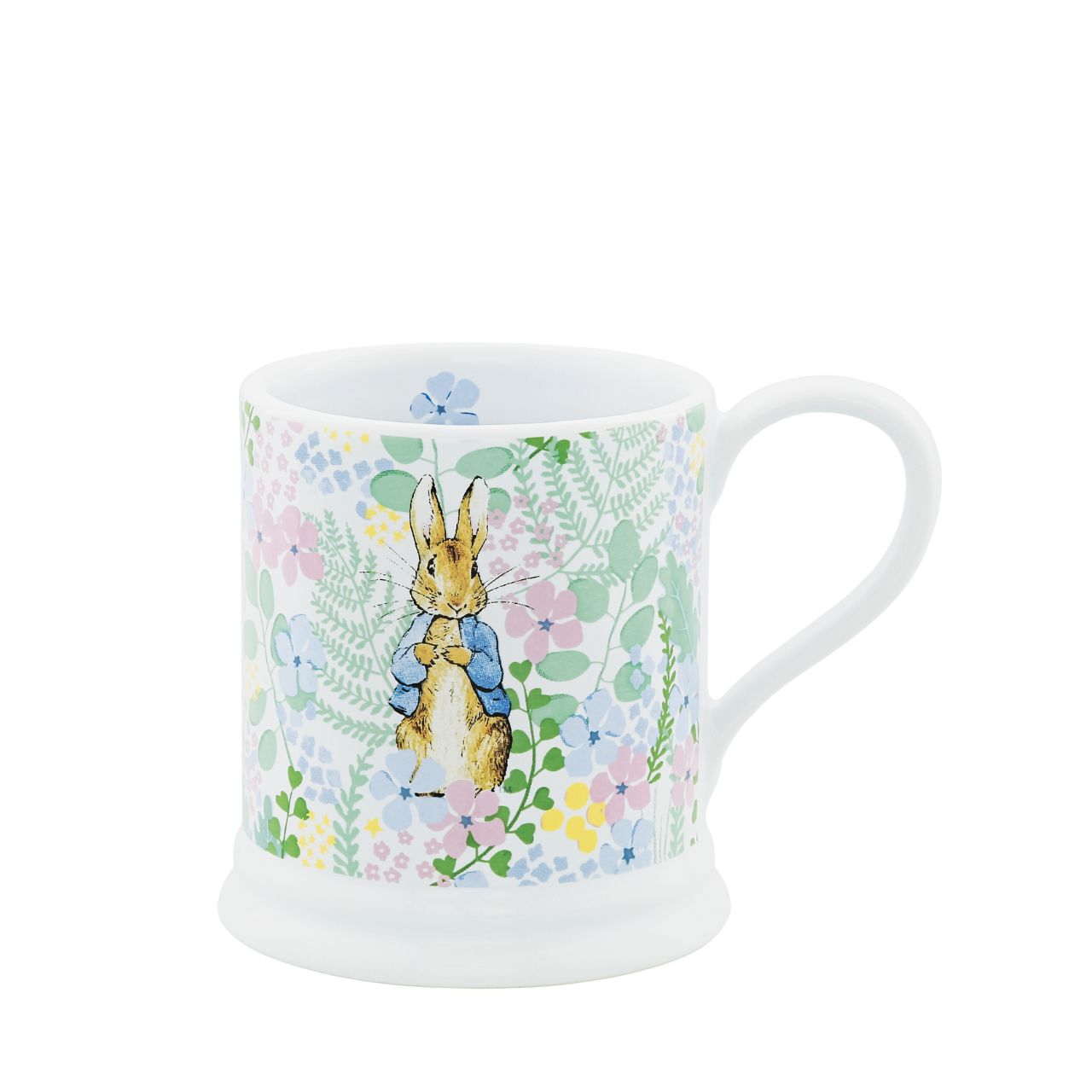 The English Garden collection combines high-quality practical products with Beatrix Potter's timeless characters. Designed in the UK, the range takes inspiration from the original Beatrix Potter illustrations to create beautifully stylish home décor and accessories. The English Garden Mug is a gorgeous piece of tableware and makes a stylish gift for Beatrix Potter fans.