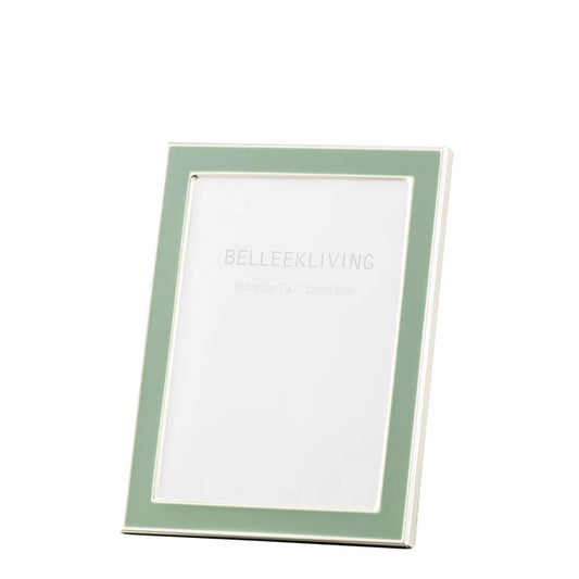 Our new Belleek Living Frames are made of moulded steel and are electroplated to create a shiny silver finish. &nbsp;The black backing board slides into the frame and is covered in a soft flock material. Perfect for gifting or displaying images of your loved ones.