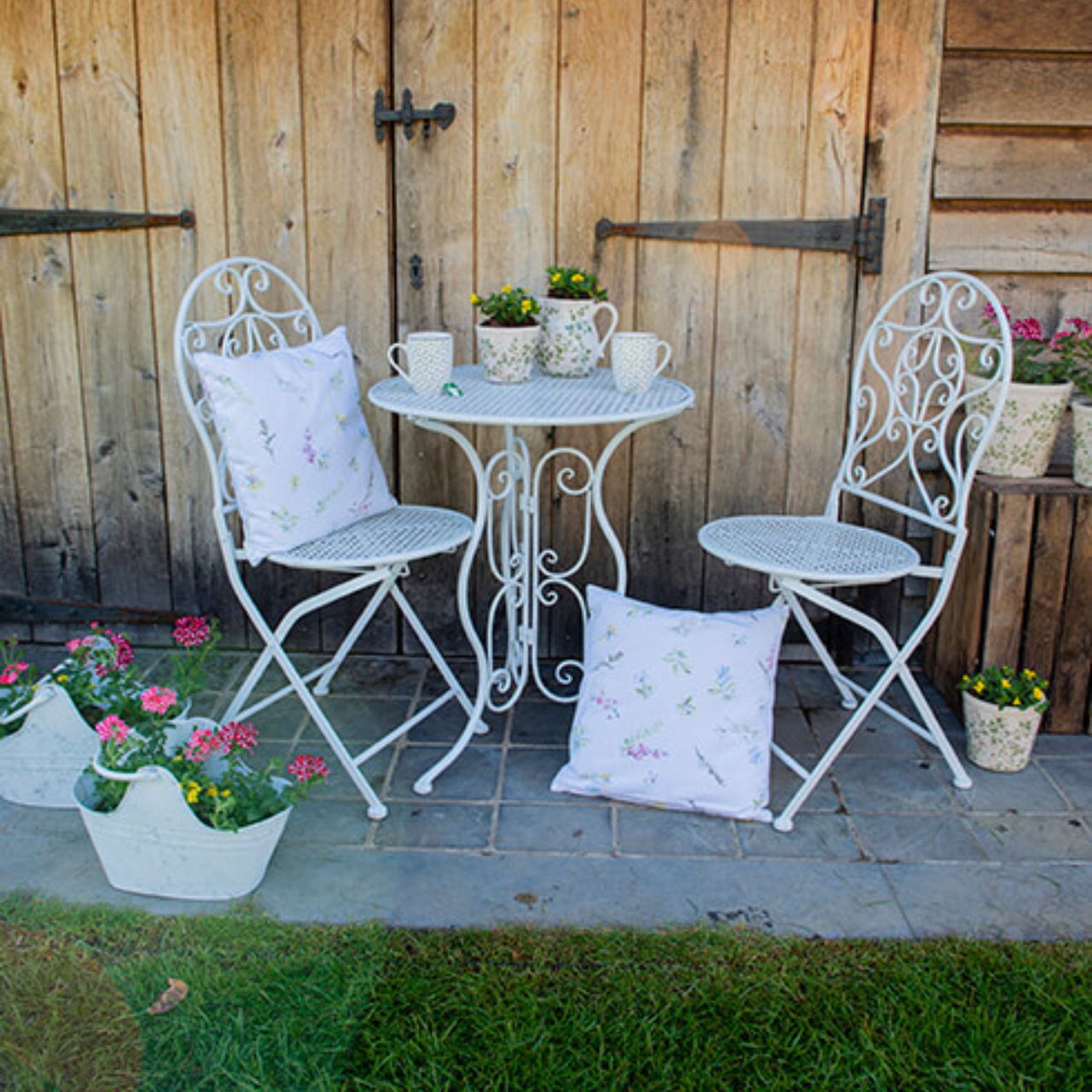 Our outdoor Bistro Furniture is affordable, functional, and incredibly stylish. This vintage bistro table and chair set will add a classic touch to your garden, balcony or patio this summer. Upgrade your garden, balcony, or patio with a classic touch this season.