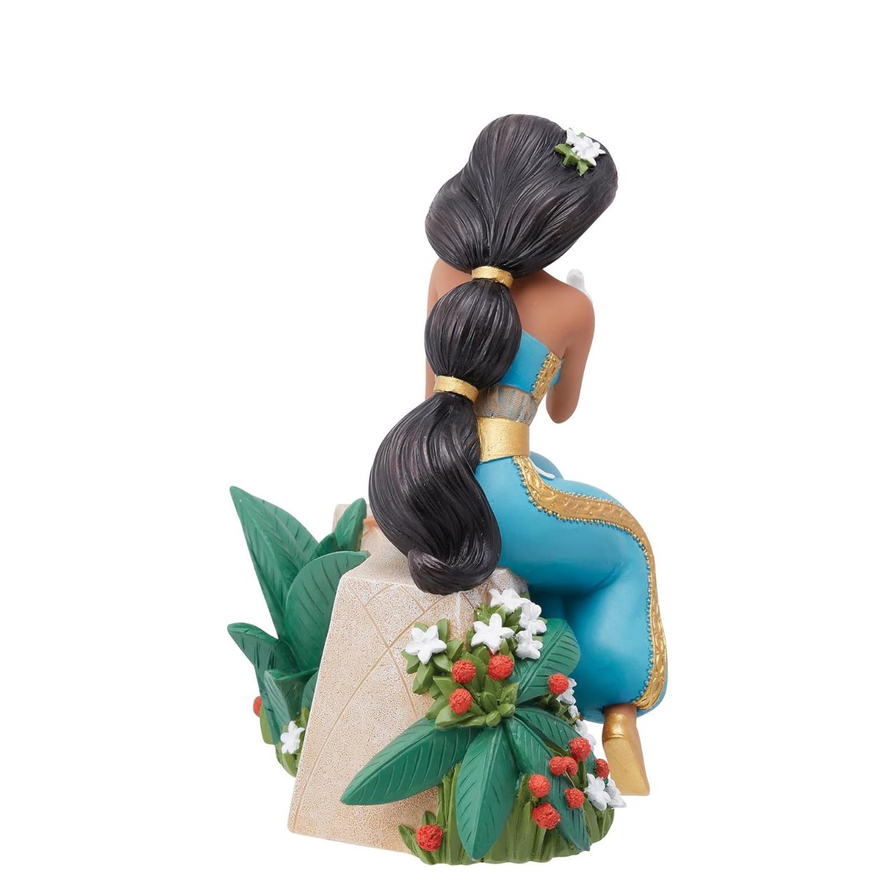 The spirited sultan's daughter Jasmine joins the rest of the iconic princesses in the Disney Showcase Botanical range. Sitting on a bed of flowers and cradling a bird in her hand, Aladdin's iconic female couldn't look more at home in this eye-catching sculpted piece.