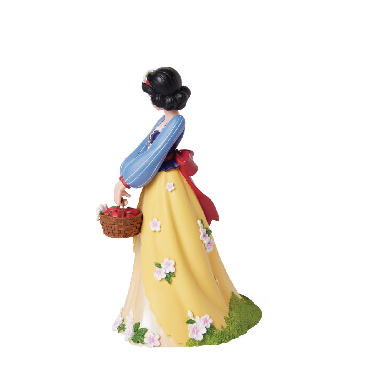 Part of the Disney Showcase Botanical collection, the Botanical Snow White figurine sees Disney's iconic princess in her trademark blue and yellow dress adorned with delicate white flowers and toadstools on the base.