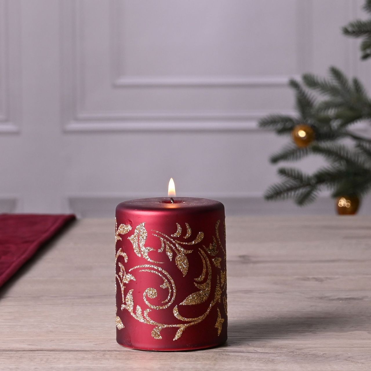 This glistening candle will help to create a magical Winter Wonderland at home this festive period.