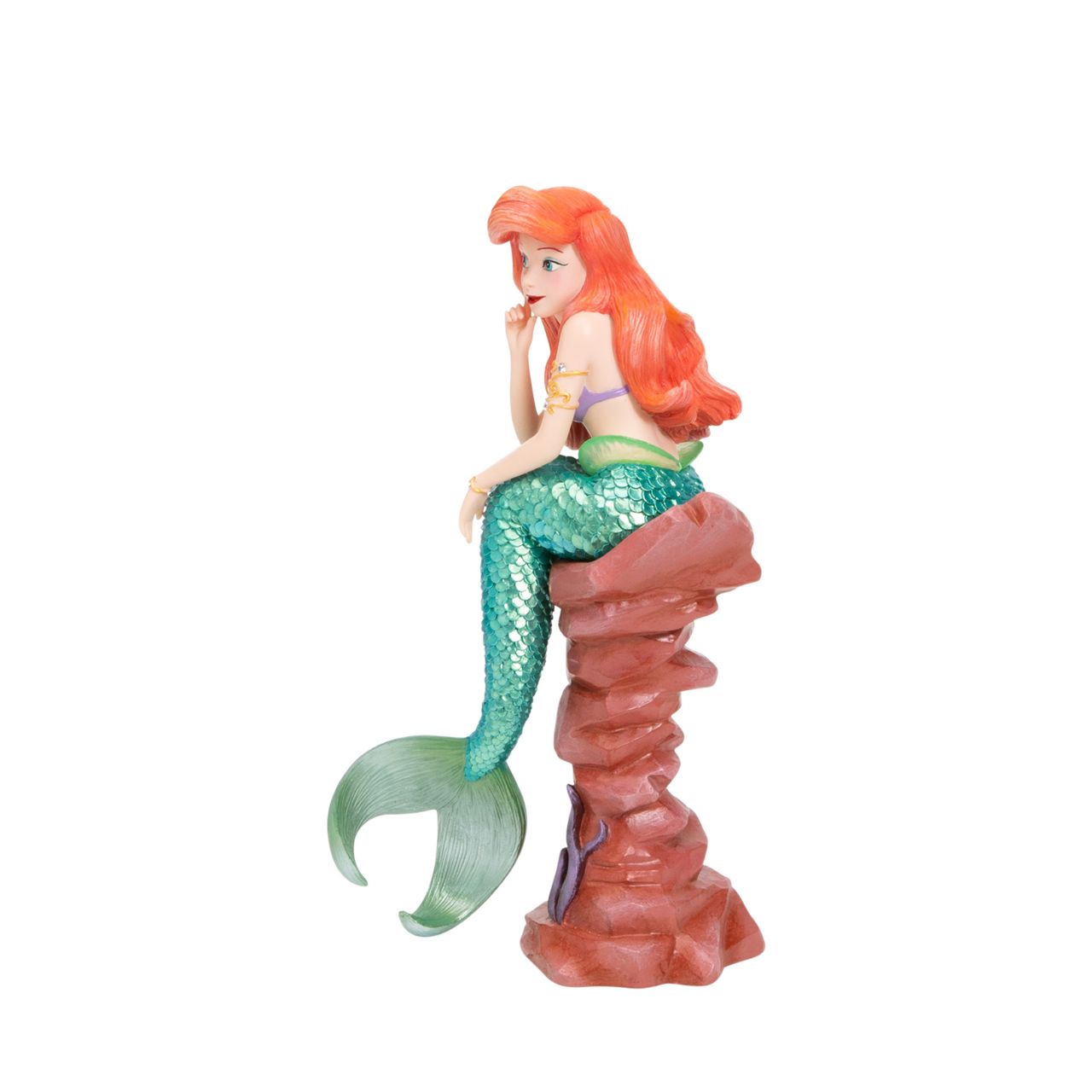 Disney Showcase celebrates the confidence, glamour, and inspiring stories of your favourite Disney Princess in a unique and empowering collection that reminds us all, dreams really do come true. The Little Mermaid figurine is made from cast stone.