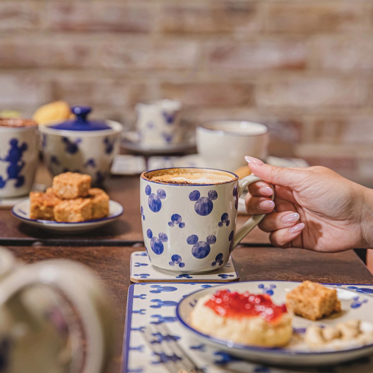 Uplift your coffee or dining table with these Mickey Mouse coasters. These magical Disney Home coasters come with a cork backing and are coated so are stain, scuff and heat resistant, ensuring your dining table and surfaces around your home are protected in style