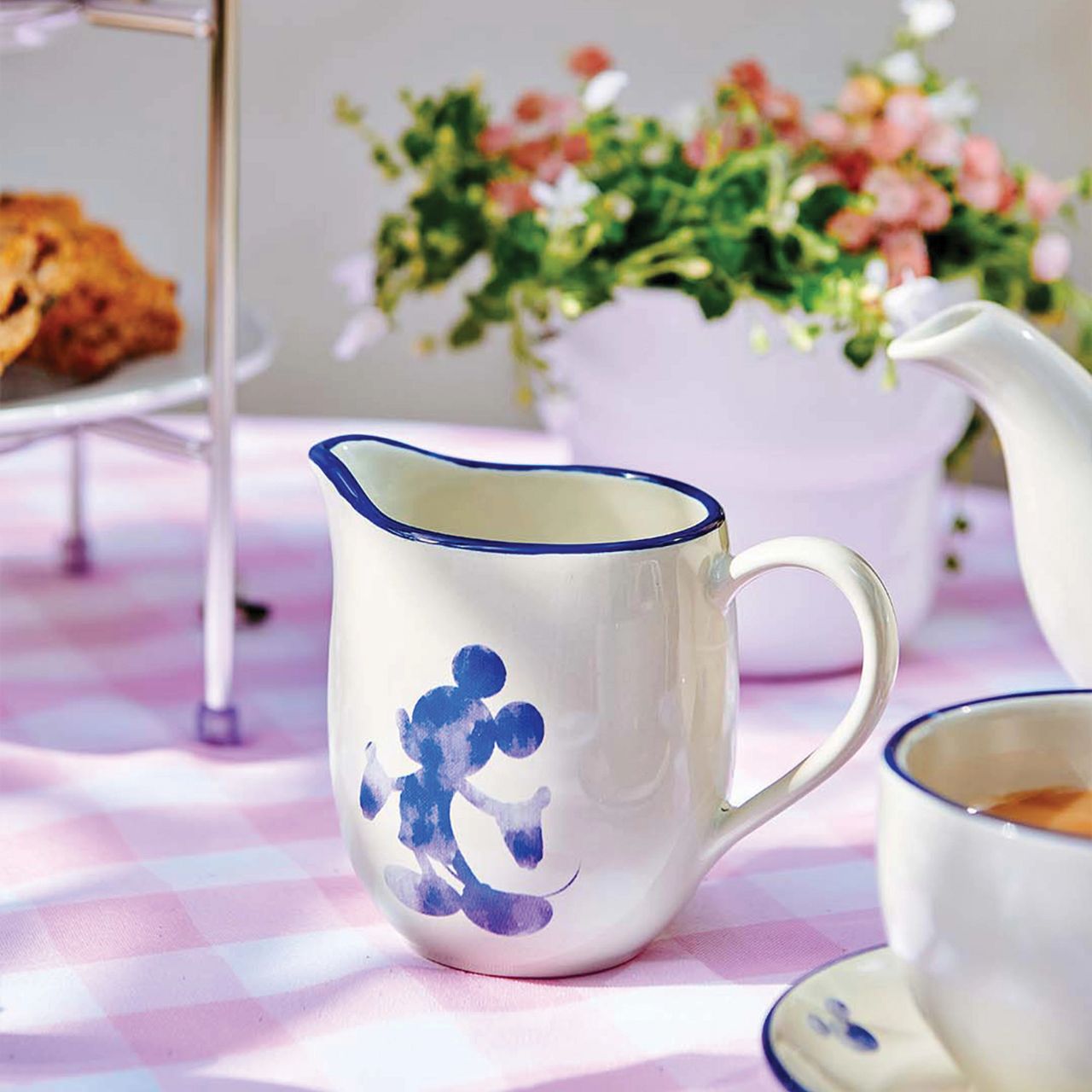 This lidded stoneware sugar bowl &amp; Cream Jug is the perfect magical addition to any afternoon tea setting or even just to add some wonder to your kitchen. Makes the perfect gift or self-purchase that complements every interior style. This dishwasher safe.