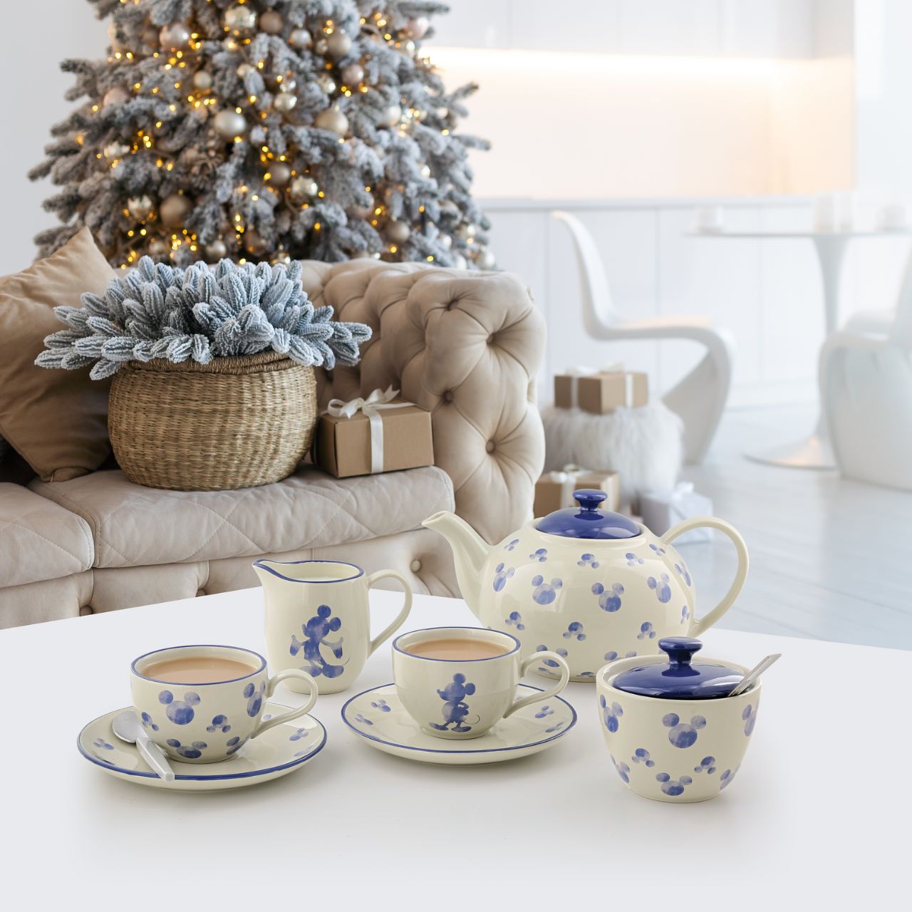 Bring the magic and wonder of Disney to your everyday living with our brand-new Disney Home collection. This stunning Mickey Mouse teapot will add fun and joy to any afternoon tea setting. This stoneware teapot has a capacity of 1250ml and is hand wash only.