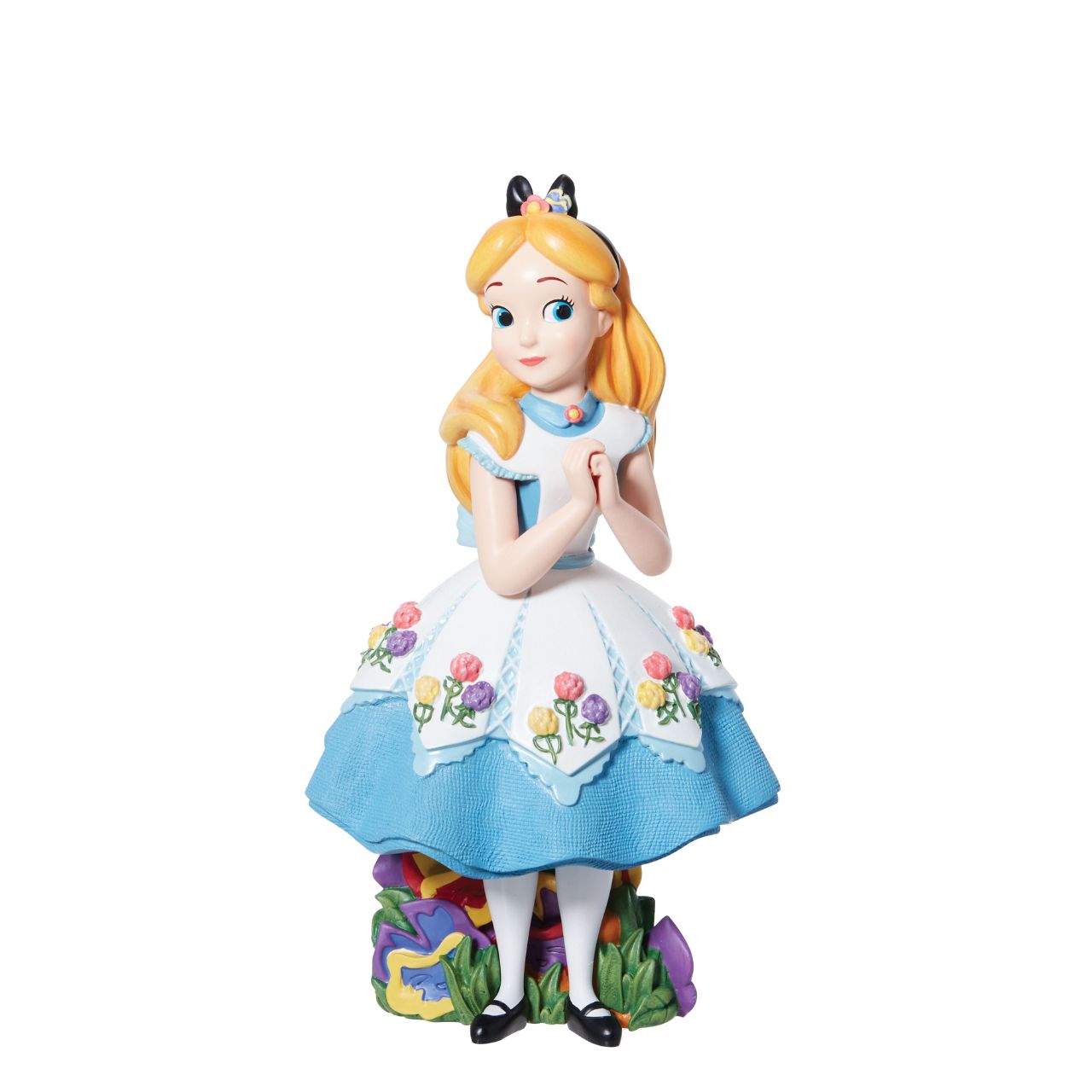 Celebrate Alice in Wonderland with Alice as she's never been seen before. Part of the Disney Showcase collection, Alice is the talk of Wonderland in her fashion-forward tea party dress. Her dress includes linen textures, iridescent paints, and sculpted 3D flowers to complete the look.