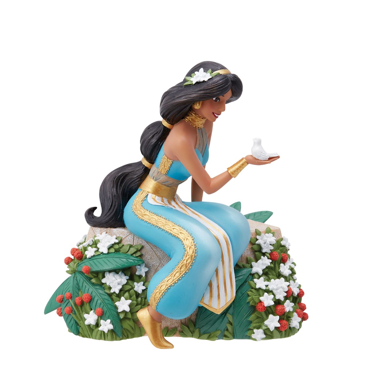 The spirited sultan's daughter Jasmine joins the rest of the iconic princesses in the Disney Showcase Botanical range. Sitting on a bed of flowers and cradling a bird in her hand, Aladdin's iconic female couldn't look more at home in this eye-catching sculpted piece.