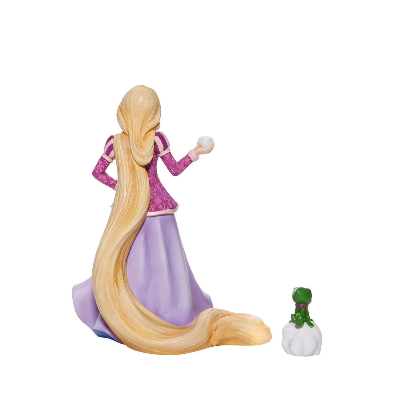 The 5th in the Disney Showcase Collection Holiday Princess series, Rapunzel swaps her weapon of choice, the cast iron pan, for a snowball and is ready for a fight. This two piece set comes with her sidekick Pascal. 