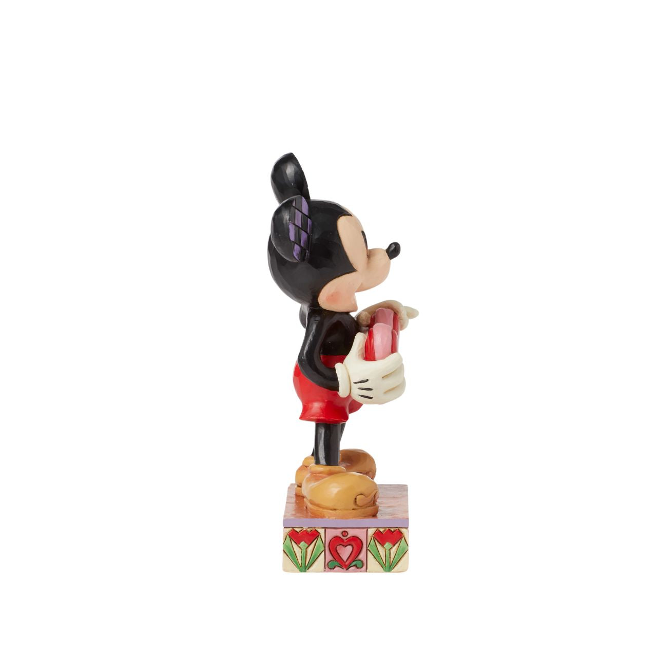 Disney's Mickey holds a love heart that can be personalised for that special person in your life. As part of the Disney Traditions by Jim Shore collection, this piece is hand carved and painted. Perfect for Valentines Day, engagements, weddings and anniversaries Comes in a fully branded gift box.