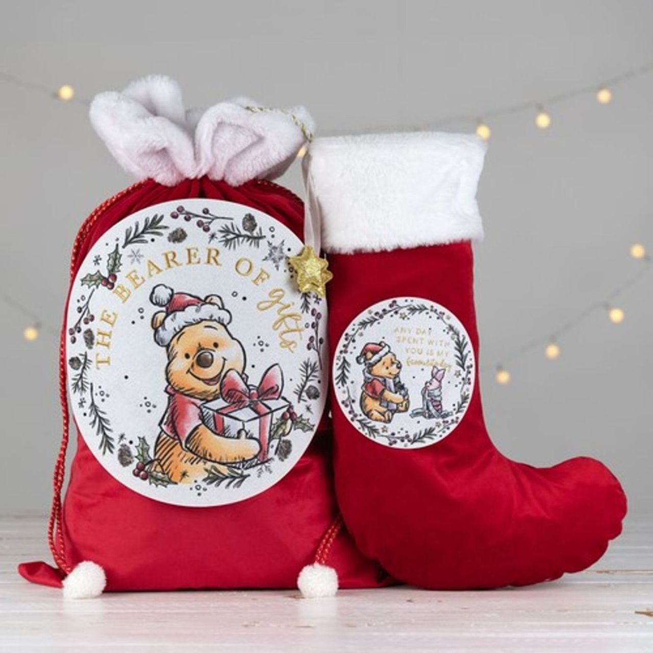 Fill this Winnie the Pooh sack with gifts to brighten any little one's Christmas morning. With 'The bearer of gifts' featuring in sparkling gold letters above a delightful illustration of Winnie the Pooh, this sack is as adorable as it is unique.