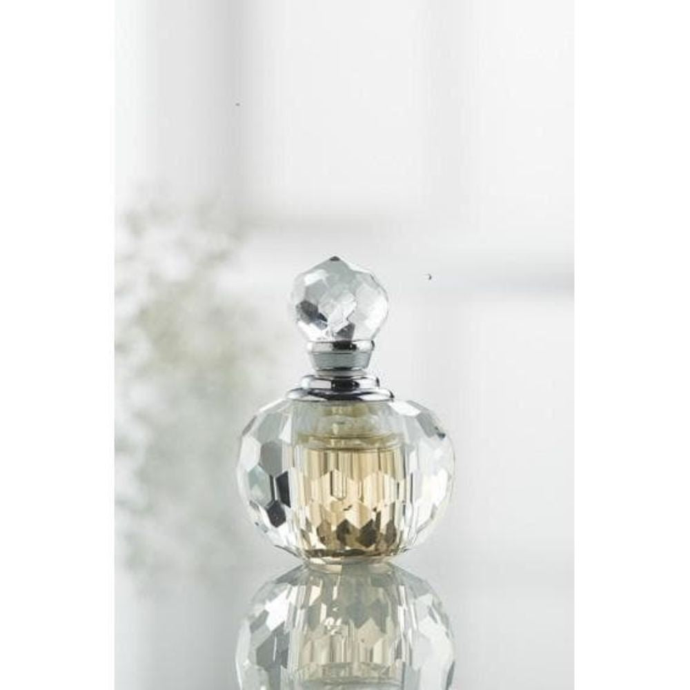 The Savoy Mini Perfume Bottle is beautifully cut and elegant which makes it the perfect gift for that special lady!