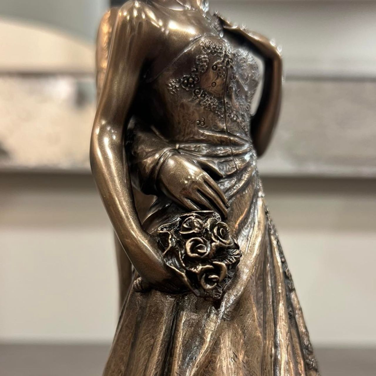 This beautiful piece, the married couple, is a perfect wedding gift as it depicts the unity and magic of love in a perfect partnership, beautifully crafted in a cold cast bronze.