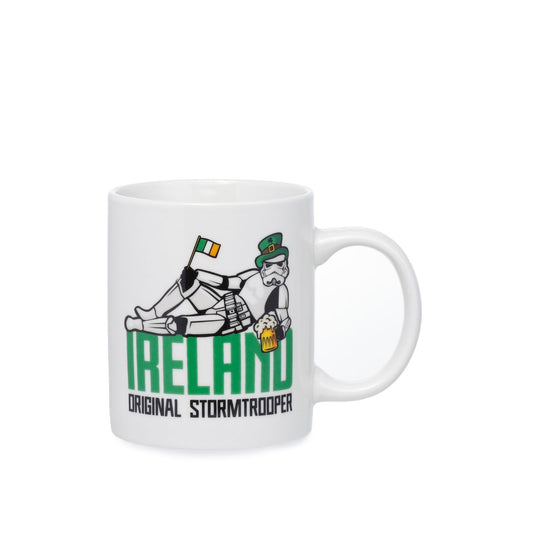 Experience your favourite beverage with this unique and expertly crafted Ireland The Original Stormtrooper Ceramic Mug by Puckator. Made from high-quality ceramic, this mug is designed for a precise and comfortable grip, making every sip a delight. Perfect for any Star Wars fan, it also makes for a great collectible item.