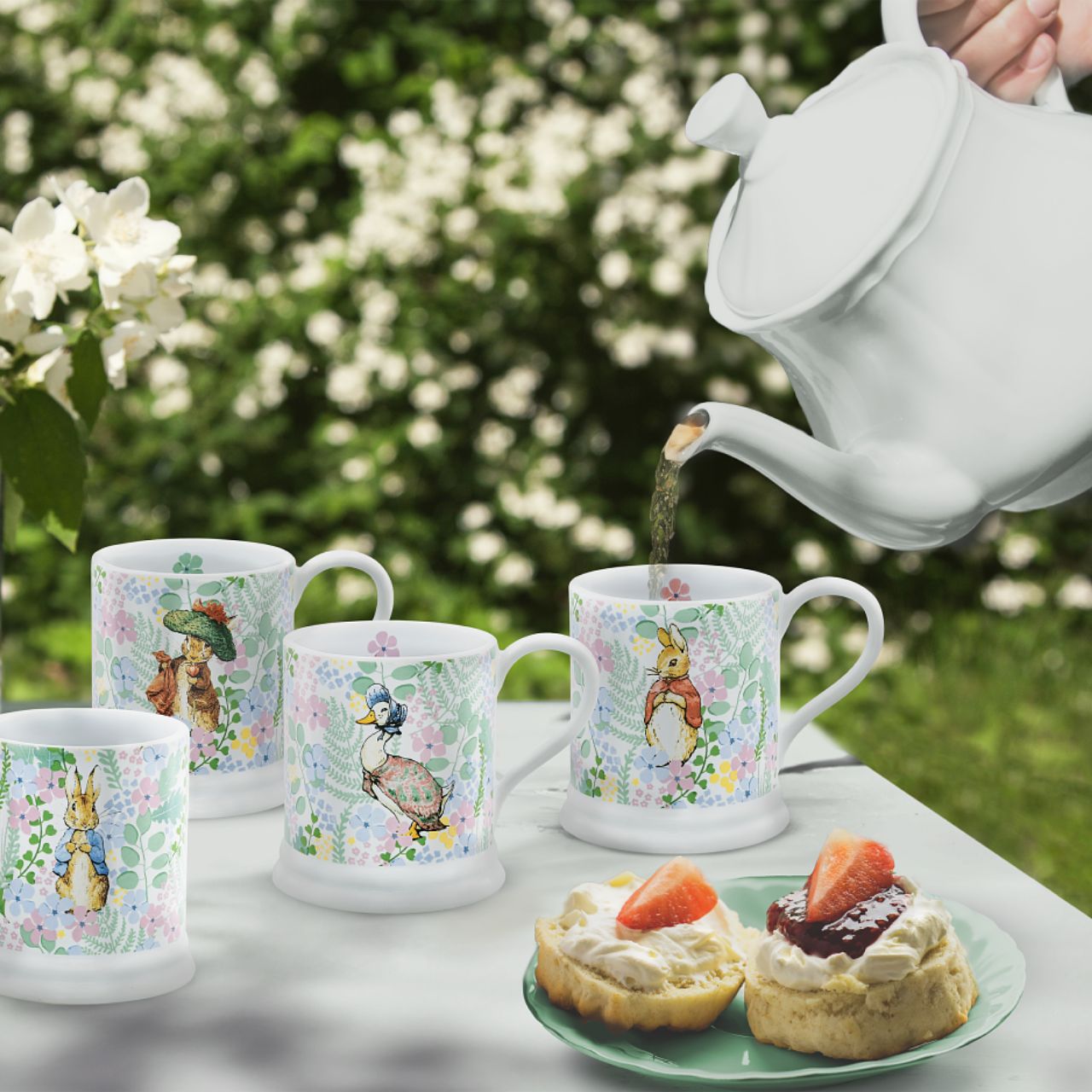 The English Garden collection combines high-quality practical products with Beatrix Potter's timeless characters. Designed in the UK, the range takes inspiration from the original Beatrix Potter illustrations to create beautifully stylish home decor and accessories. The English Garden Mug is a gorgeous piece of tableware and makes a stylish gift for Beatrix Potter fans.