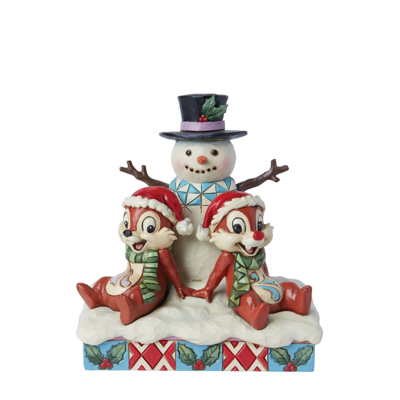 Chip n Dale are having fun in the snow with their new frosty friend. Hand crafted as part of the Disney Traditions collection, this is the perfect festive decoration this Christmas-time. Comes in a fully branded gift box.