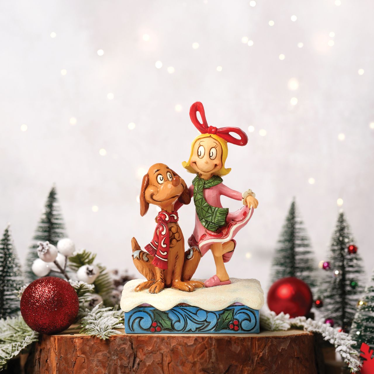 Designed by award-winning artist, Jim Shore, hand carved and hand painted, the iconic Grinch is ready to enjoy the Christmas holidays with this festive piece. Comes in a fully branded gift box.