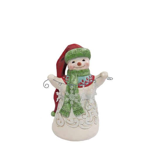 Celebrating the festive period, this Snowman is the perfect addition to any Christmas display. Comes from the Heartwood Creek collection by Jim Shore. Arrives in fully branded packaging.