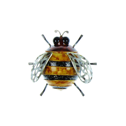 A beautiful addition to any home, this bee has a yellow and black coloured design accented by metal details. This unique ornament makes for the perfect gift for lovers of wildlife.