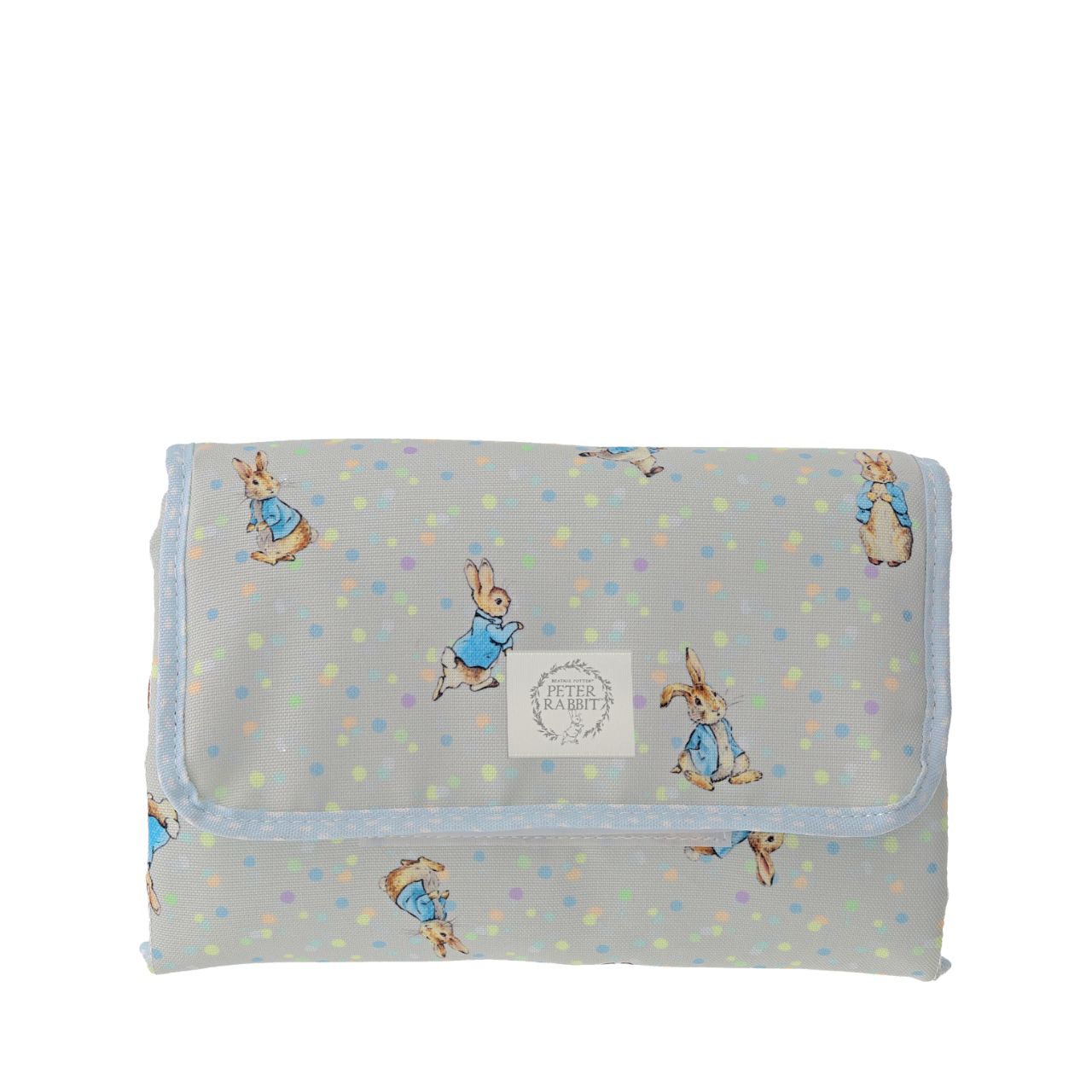 This fold out Peter Rabbit changing mat is both adorable, practical and essential for quick trips out with your baby. The changing mat has been designed to take you seconds to unwrap and use when you are on the go, helping to spend more time on the things you love doing with your baby. 