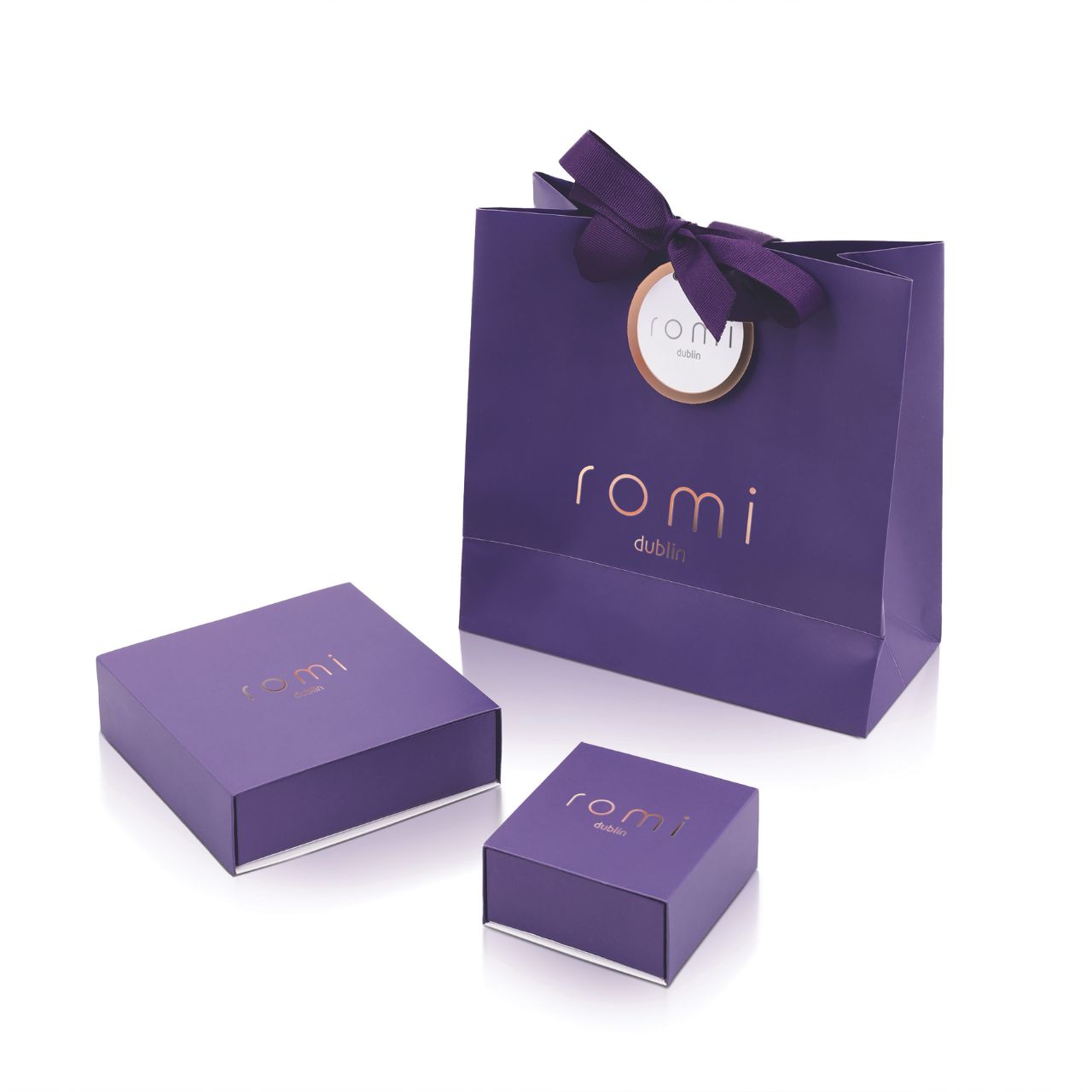 Romi Dublin Silver Knot Stud Earrings  This easy-to-wear jewellery collection was inspired by daughter Romi who loves to style and accessorise. An outfit isn’t complete until the perfect pieces of jewellery and accessories have been selected to enhance it.