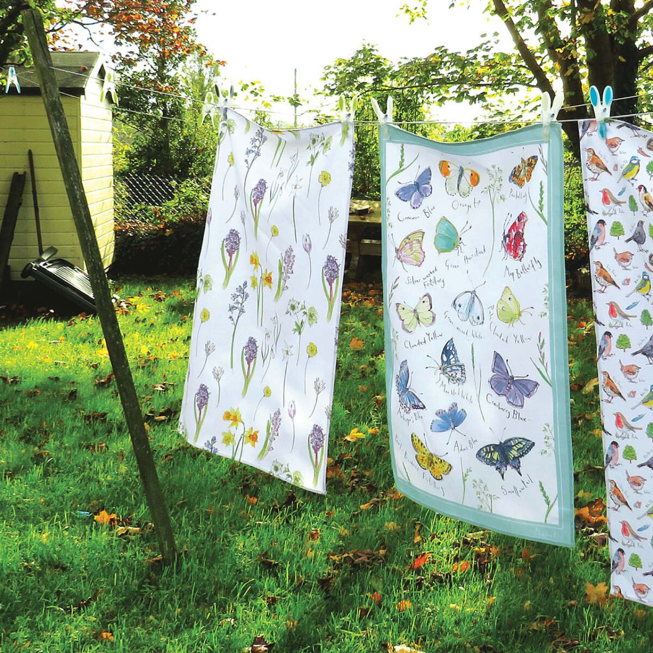 Embrace nature with Madeleine Floyd's beautiful Meadow Butterflies tea towel, as a new addition to our ever growing nature inspired collection. Watch this design come alive with a variety of quaint hand drawn butterfly breeds fluttering across the towel. Complimented by an elegant light teal, each butterfly inherits a range of both bold and pastel tones which create a vibrant and eye-catching appearance.