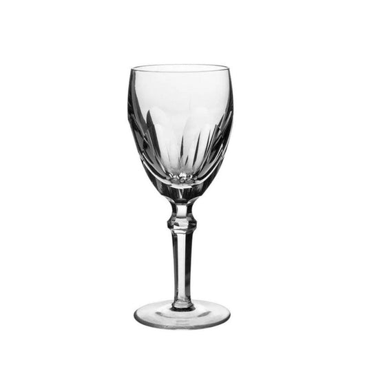 Explore the top-quality barware serving pieces for hosting special occasions and discover the ideal complement to your daily glassware set.