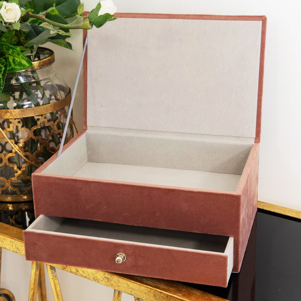 Dusky Pink Velvet Jewellery Box with Crystal Flower  Store those sparkly bits in style with this dusky pink velvet jewellery box with crystal encrusted flower on the lid